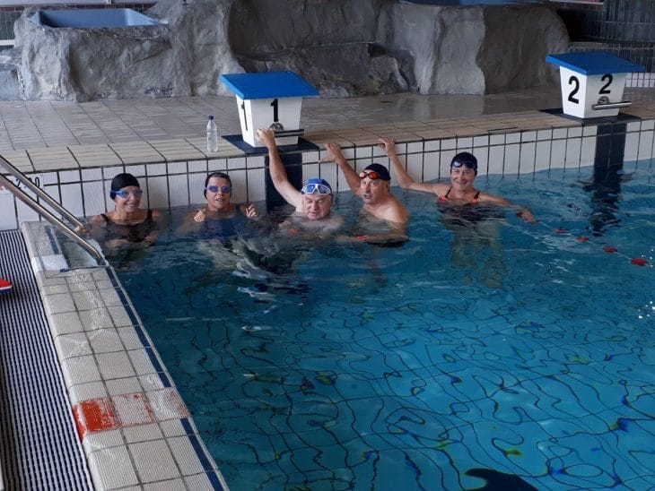 photo de 5 nageurs