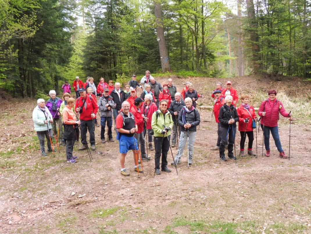 Le groupe au Col de Climont le lundi29 avril