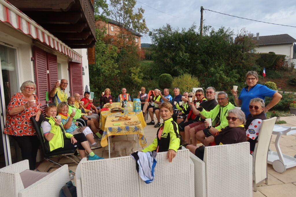 Les Membres Du Club Coeur Et Santé Ont Fêté Le Passage Entre Les Années 2023 Et 2024 Club Cœur 9854